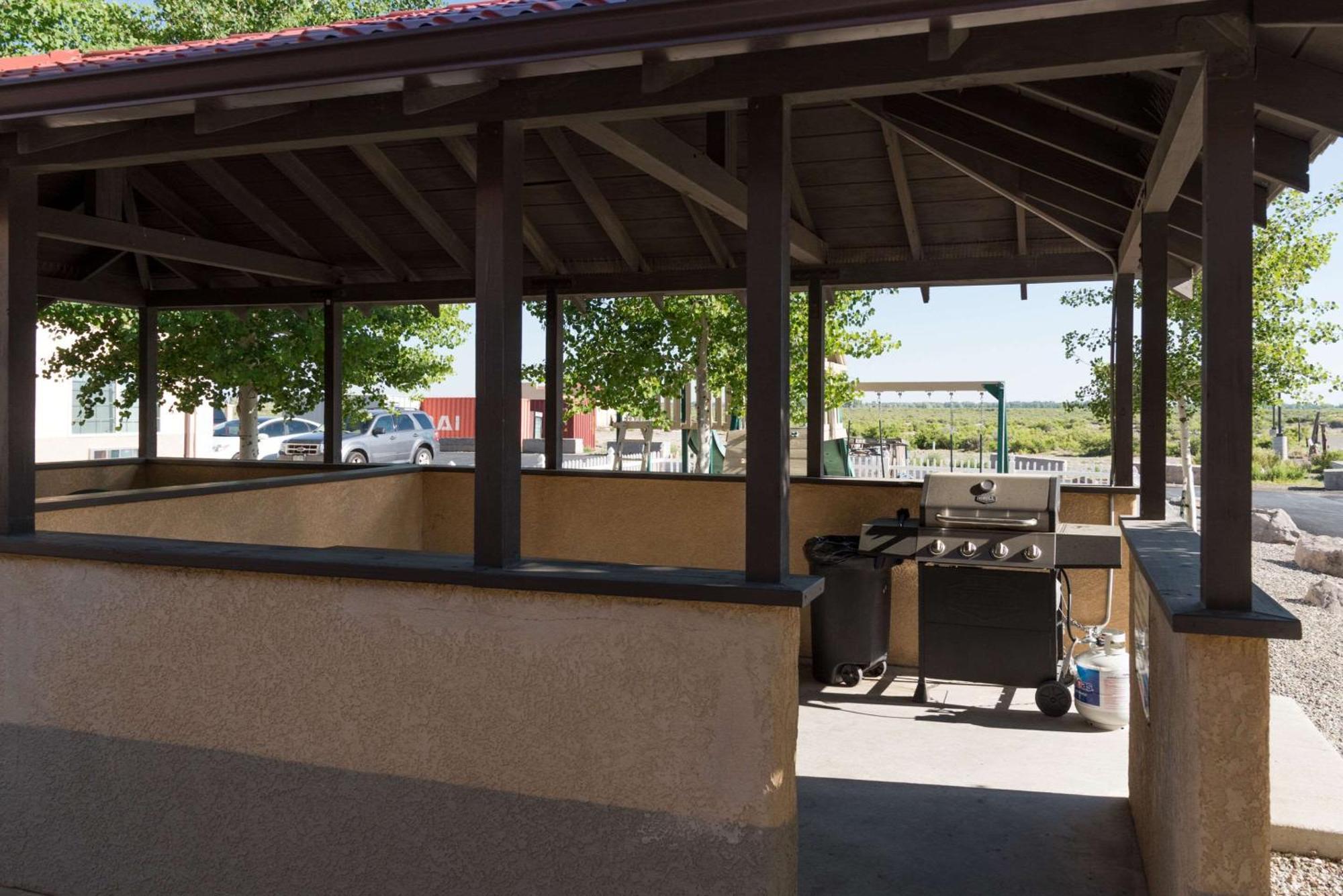 Comfort Inn & Suites Alamosa Bagian luar foto