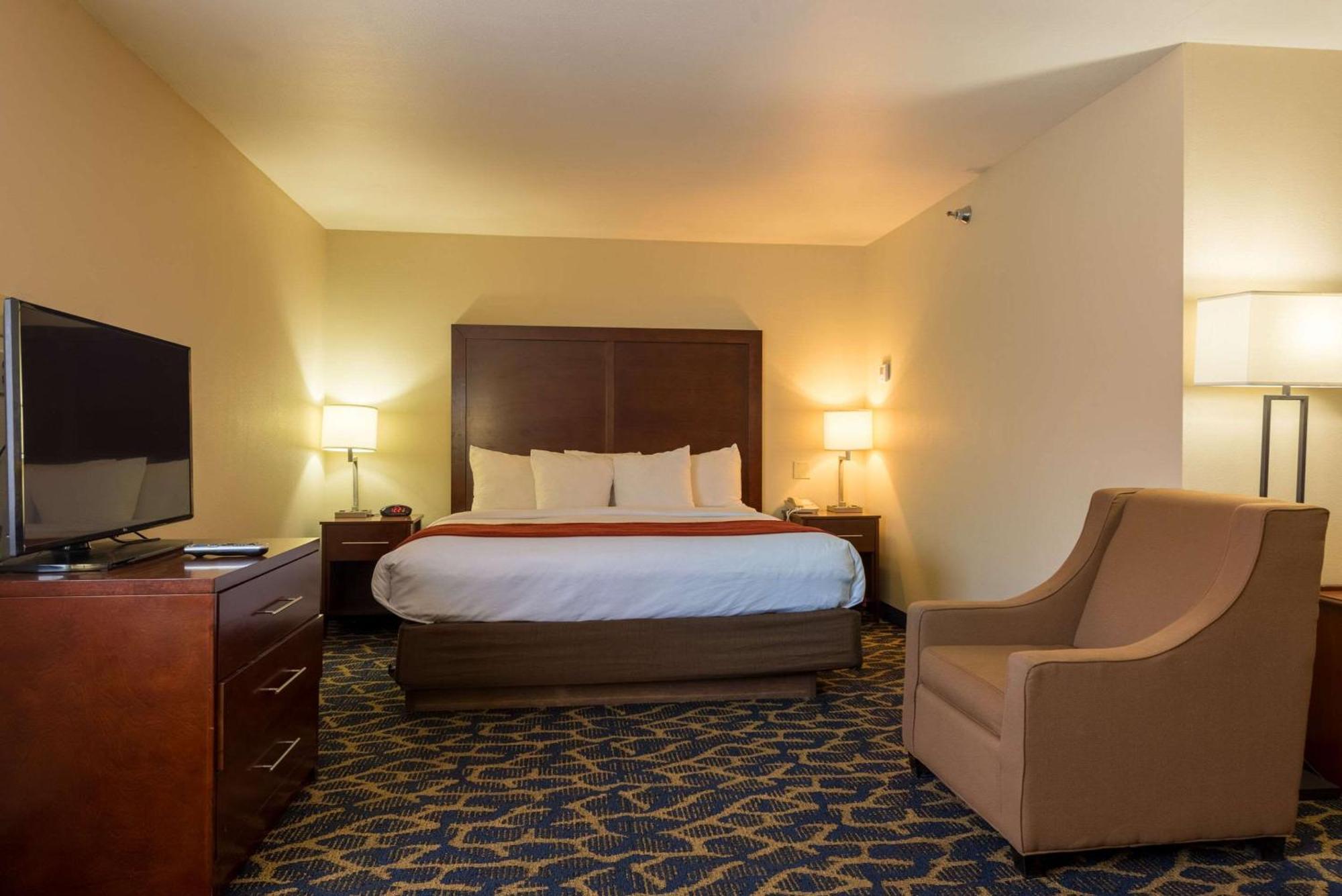 Comfort Inn & Suites Alamosa Bagian luar foto