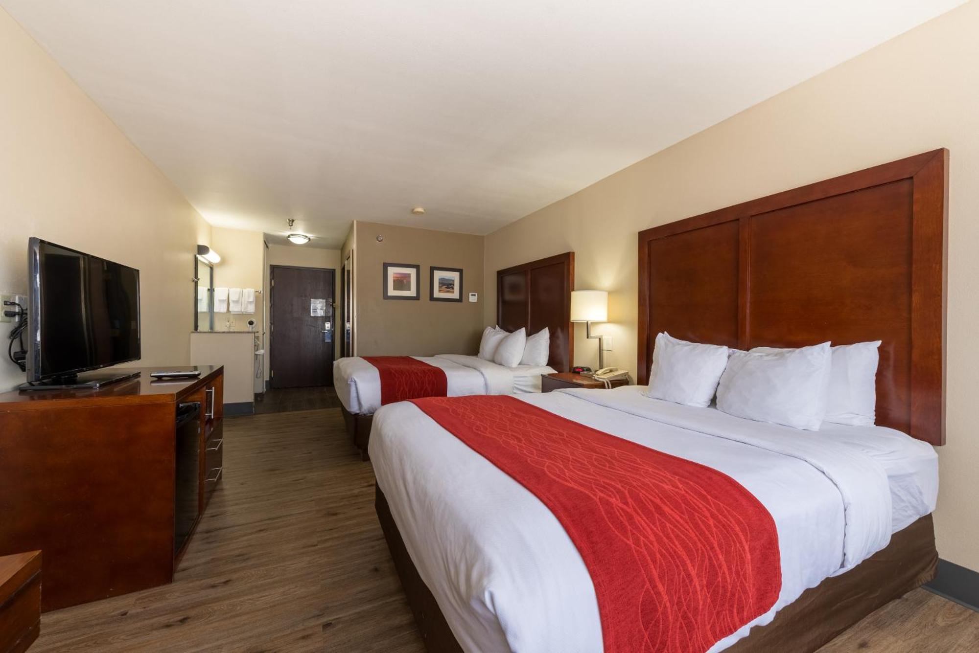 Comfort Inn & Suites Alamosa Bagian luar foto