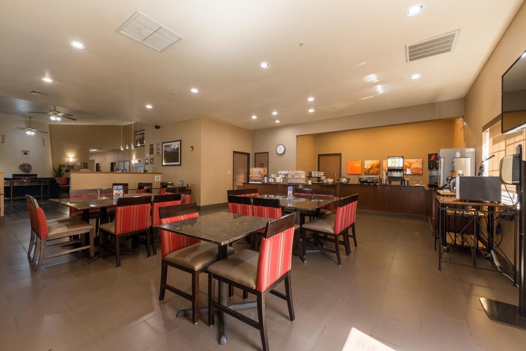 Comfort Inn & Suites Alamosa Bagian luar foto