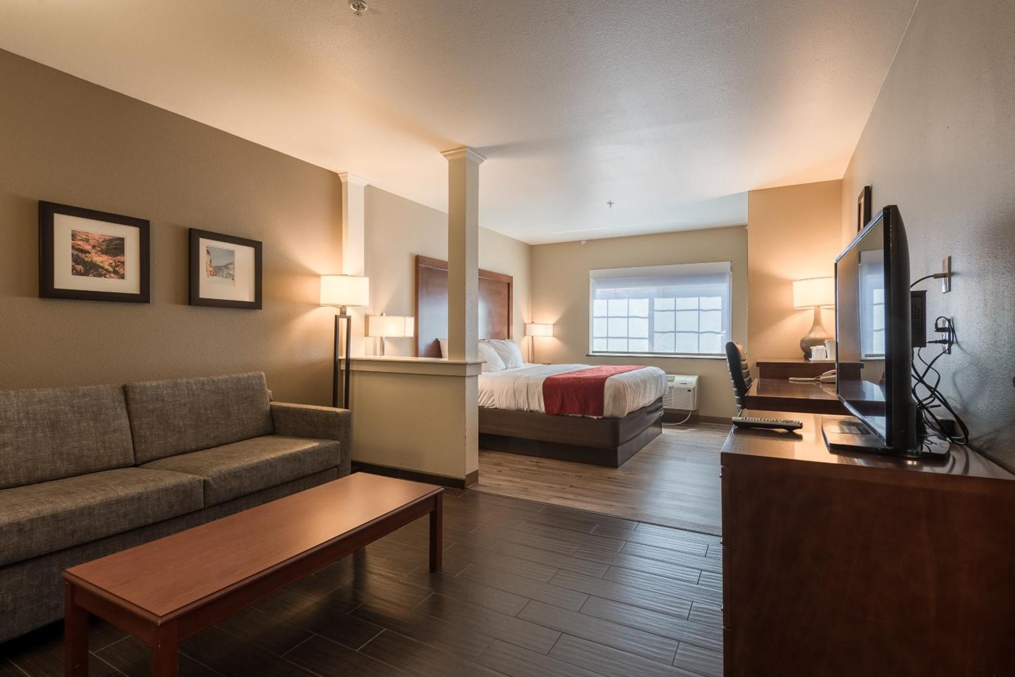 Comfort Inn & Suites Alamosa Bagian luar foto