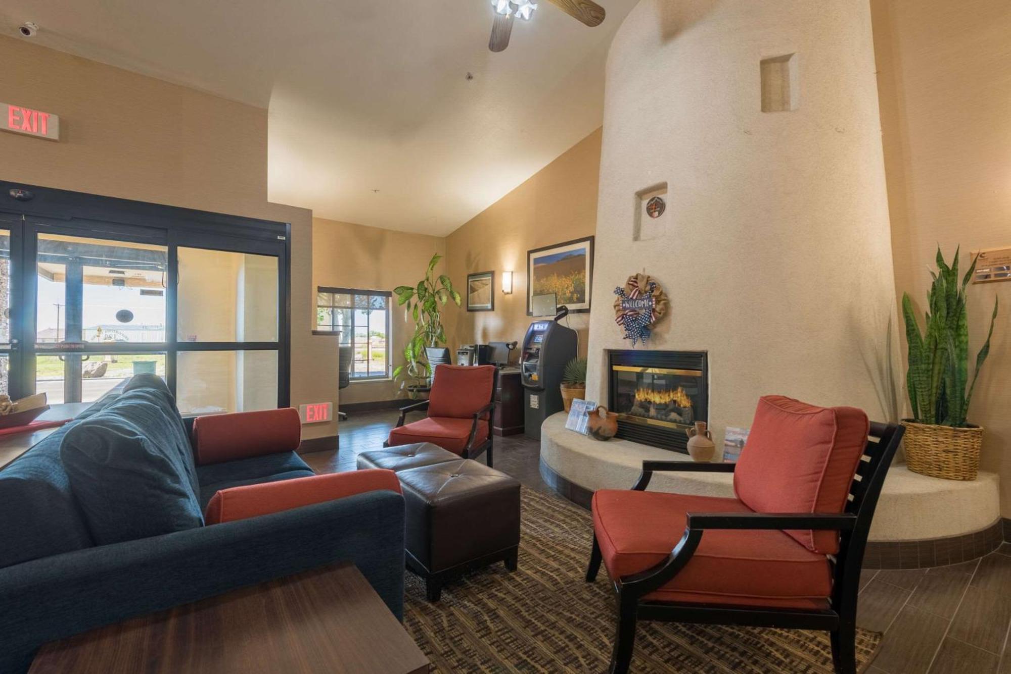 Comfort Inn & Suites Alamosa Bagian luar foto