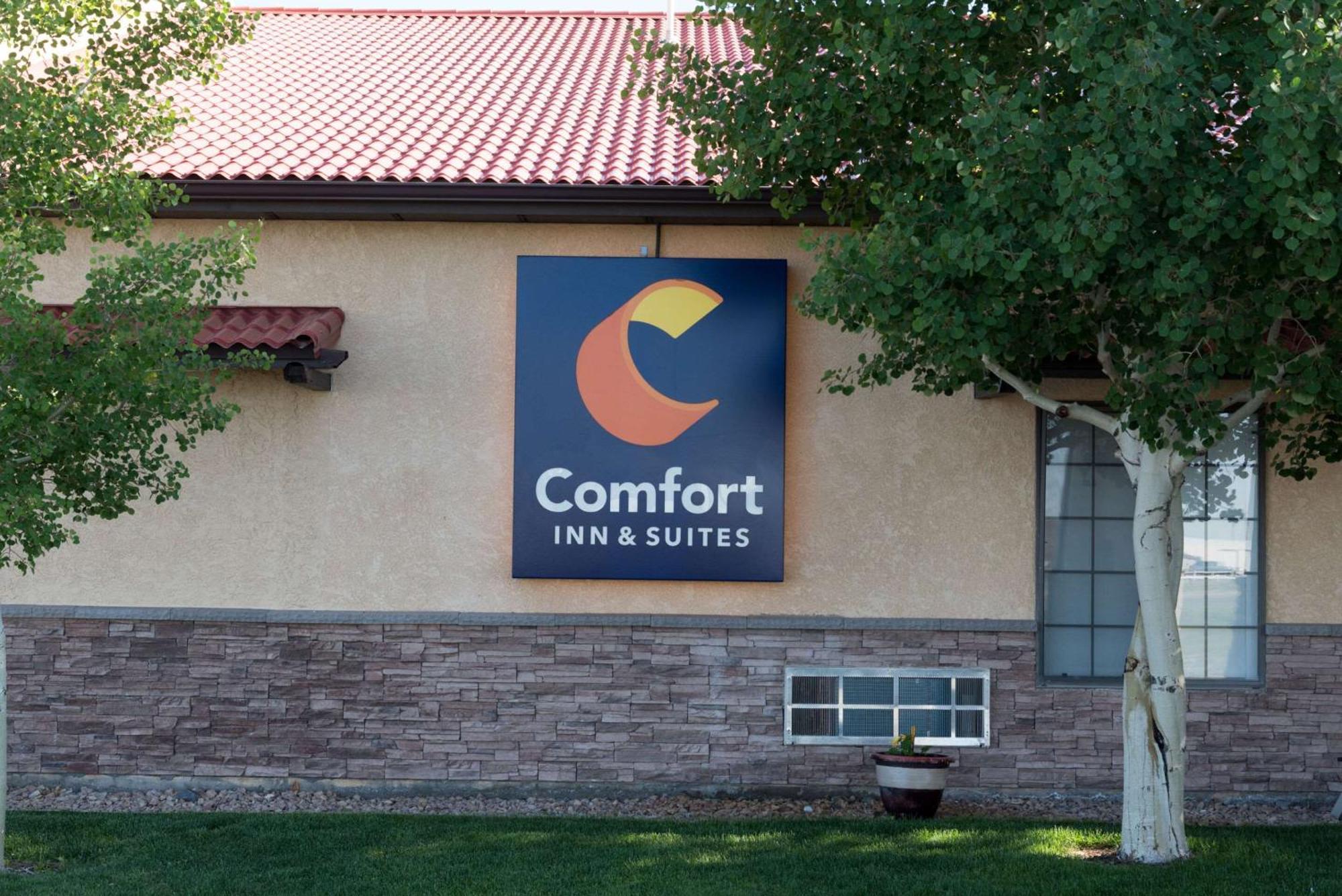 Comfort Inn & Suites Alamosa Bagian luar foto
